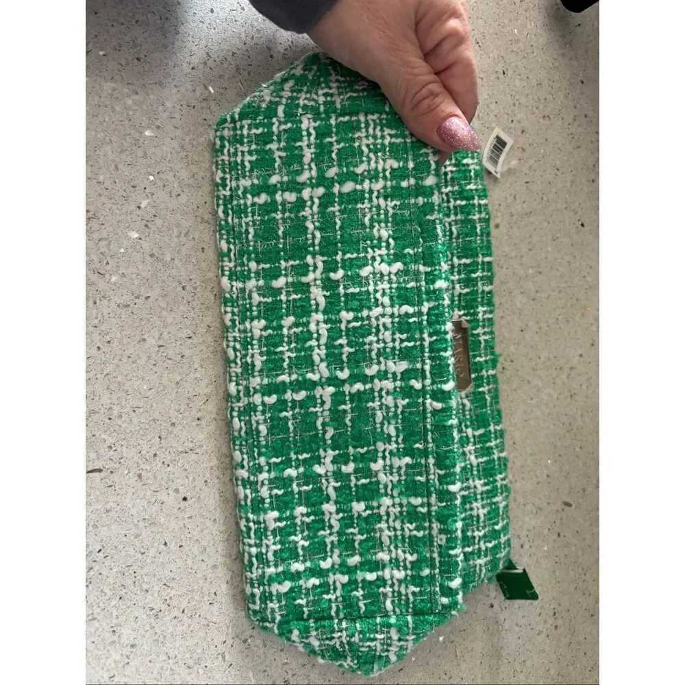 Cosmetic pouch